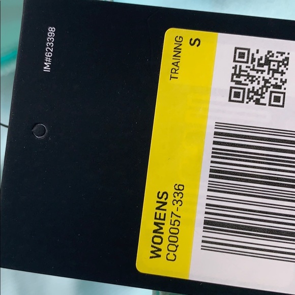 NIKE Women’s running shorts with Dri-Fit Technolog - Picture 14 of 14